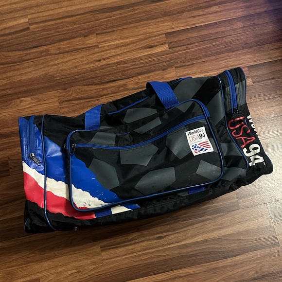 VTG 1994 World Cup USA Soccer Large Duffel Bag - Picture 4 of 15